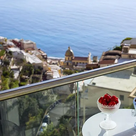 - Casa Paradisea Holiday home