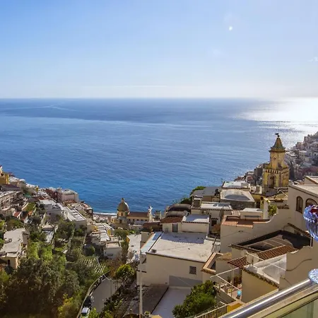 - Casa Paradisea Holiday home