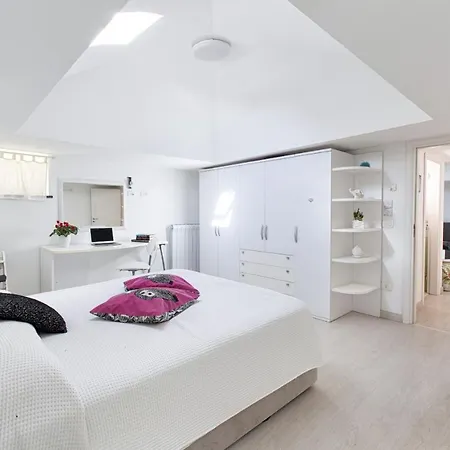 - Casa Paradisea Semesterbostad *